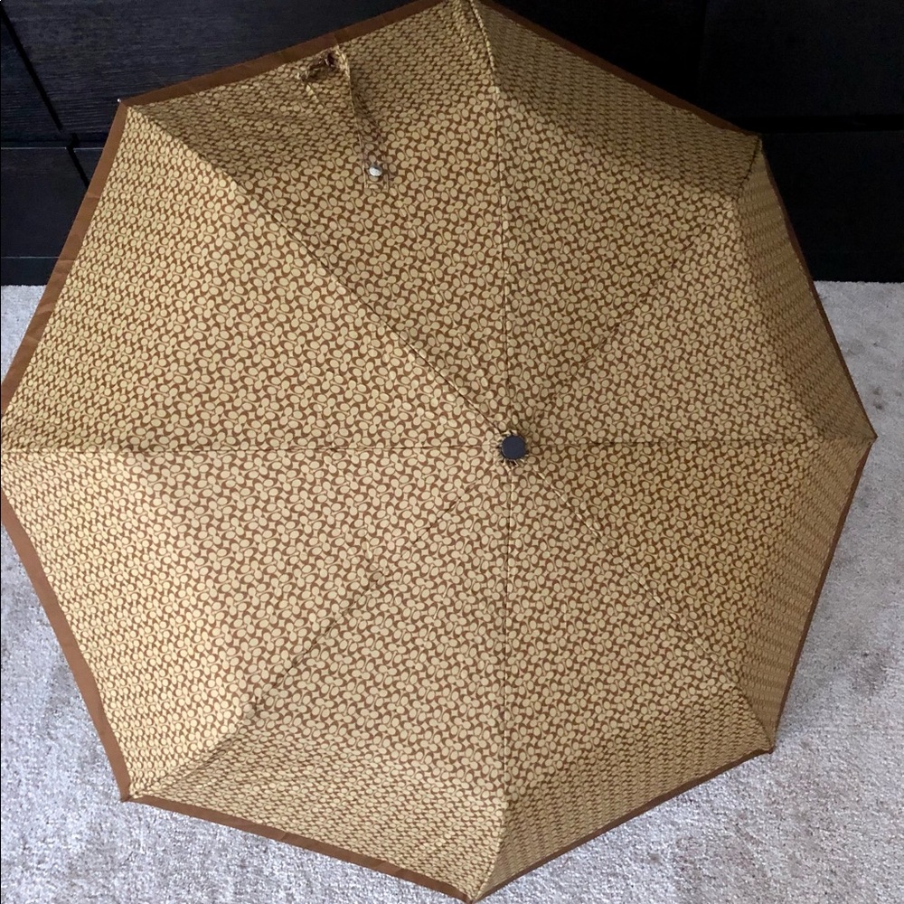 Classic COACH Umbrella